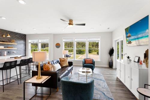 HC104C1 - The Golden Hour