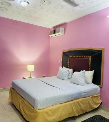 Heaven Gate Hotel