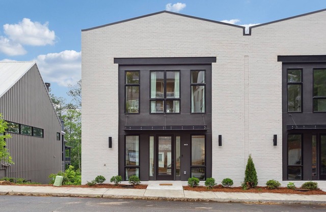 Heavens Dew - Beautiful 3-bedroom townhome w/gameroom in the Serenbe Community