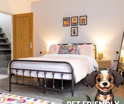 Hebden Bridge Haven - Stylish, Cosy, Canal Side, Pet Friendly