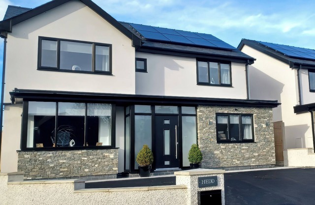 HEDD, family friendly, country holiday cottage in Amlwch