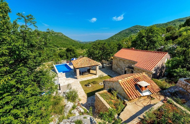 Hedera Estate, Villa Hedera XIV