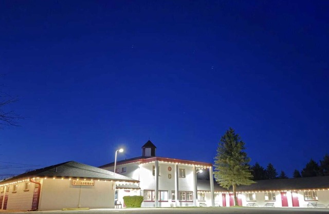 Heidelberg Motel by Capital O Bridgeport Frankenmuth MI Dixie HWY