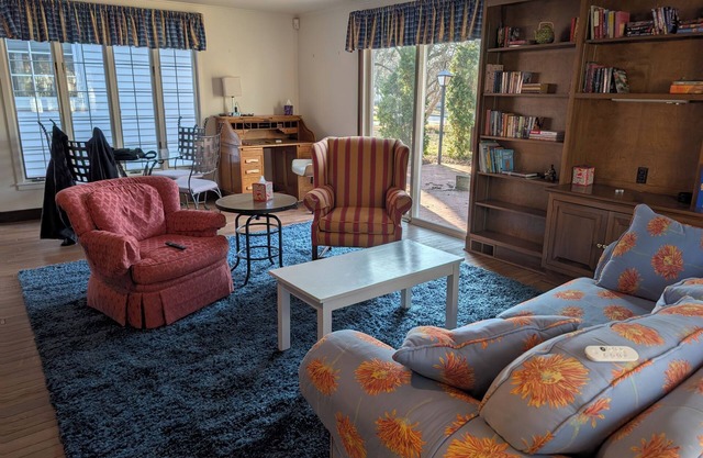Heidi House-Close to everything 4-bedroom house in delightful Decatur