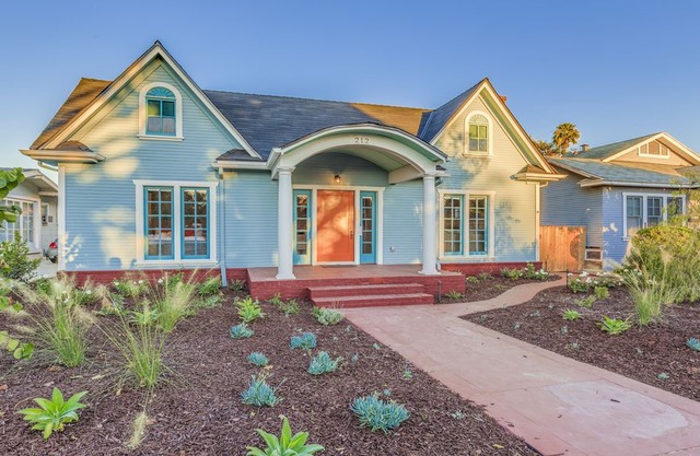 Helena: 4 Bd/2 ba Near Disney & Packing House!