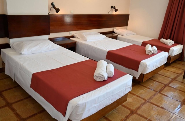 Helena Apartment GF near Airport