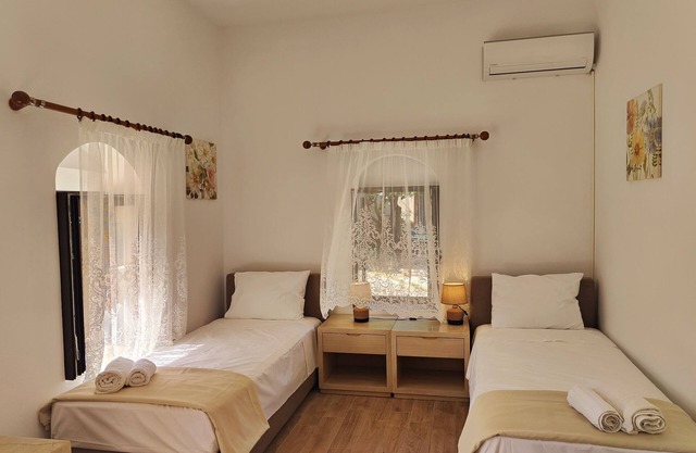 Helena Private Apartment near Airport