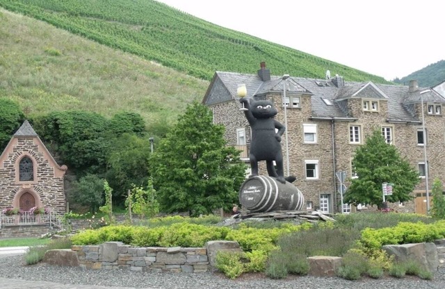 Helga Comfortable holiday residence