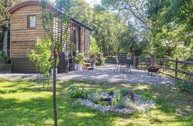 Herdwick Hut Mountain Retreat