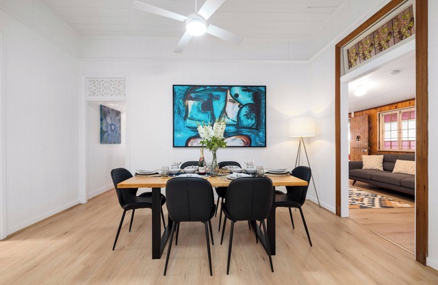 Heritage 5BR Queenslander - Minutes walk to CBD&Southbank, 3 Parking