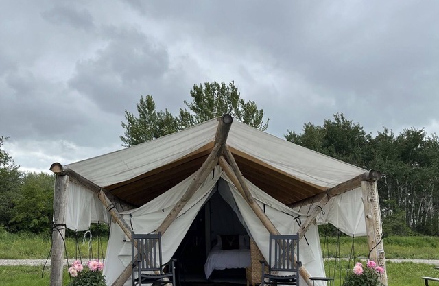 Heritage Ranch 'Buckskin' Glamping Tent (5)