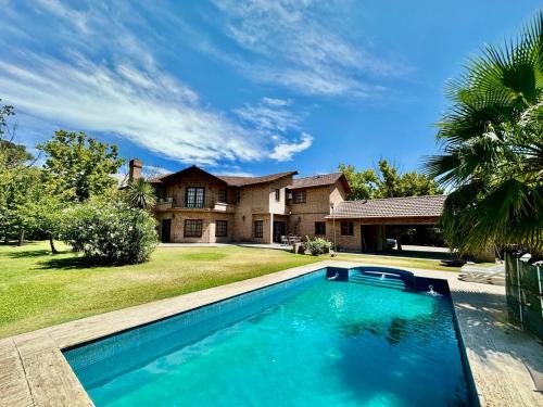 Hermosa Casa 14 pax Piscina Futbol 5 Chacras