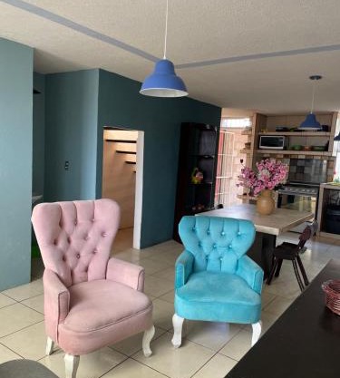 Hermosa casa con dos habitaciones y dos baños
