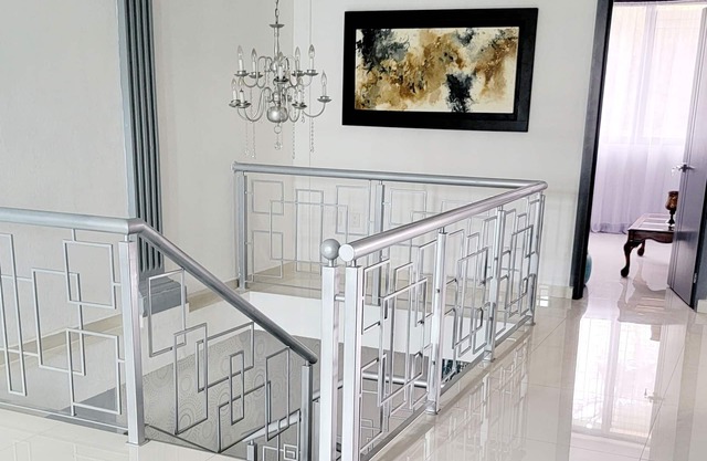 Hermosa y moderna casa que te ofrece una relajada estadía.
