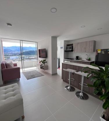 Hermoso apto en poblado con piscina