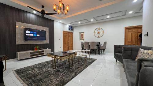 Heston Villa Islamabad International Airport
