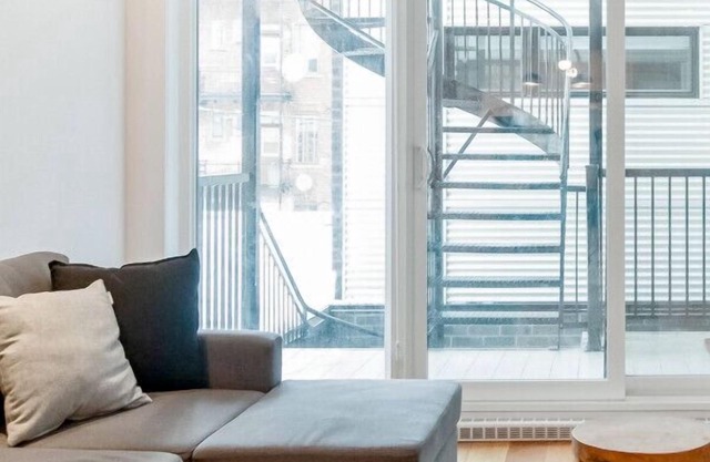 Hi, Stylish Apartment in Little Italy