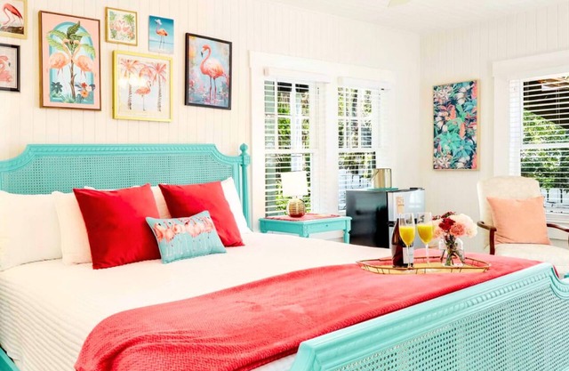 Hibiscus House Bed & Breakfast Inn Flamingo Suite
