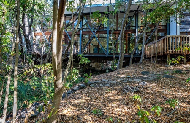 Hidden Creek House near Downtown SLO. Family Sized!