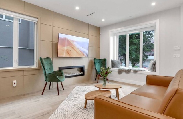 Hidden Gem 3 Bedroom Home in Central Vancouver