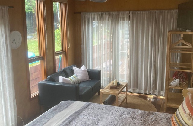 Hidden glamping hideaway in Manly Vale near Manly beaches, easy access to Sydney