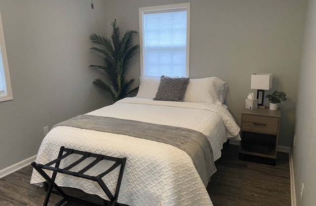 Hideaway minutes from downtown.