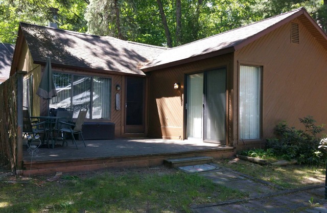 Higgins Lake Cabin ! Come enjoy the last warm days of summer.