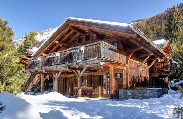 High Class Chalet ski In/out Next to le Rouge