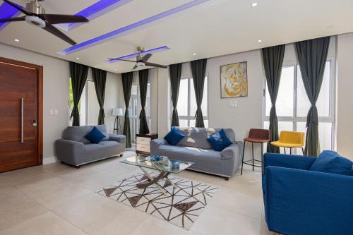 High-level stay , Hot water, Wifi, Air conditioning
