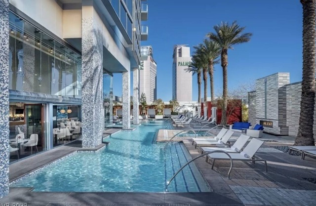 High Rise Luxury Condo in Las Vegas