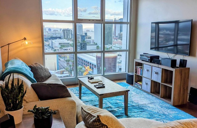 High-rise luxury condo a block off Fremont St!