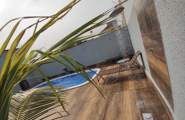 High standard house in an upscale neighborhood of Caldas Novas with heated pool and games room