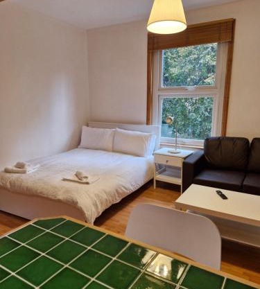 Highgate Studio Apartment