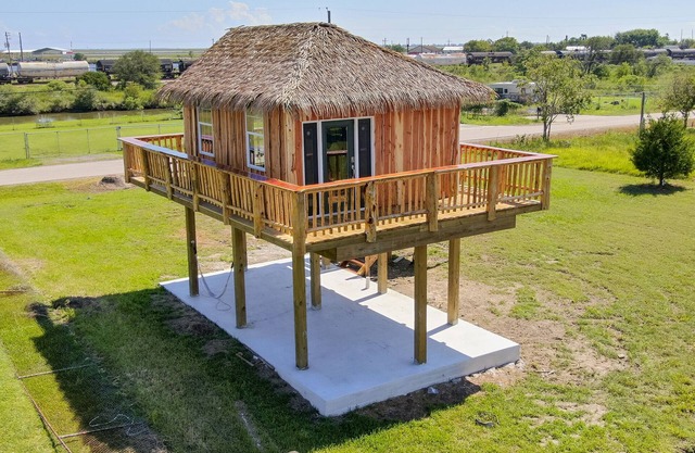 Highland Bayou Sup and Kayak Palapa