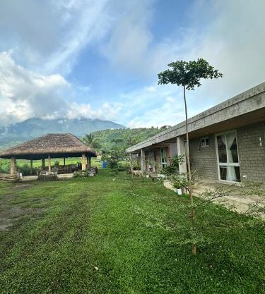 Highland Cabin at Mt Isarog
