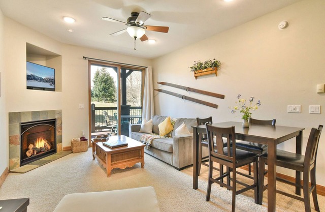 Highland Greens Retreat: Great Location, Near Shuttle Stops