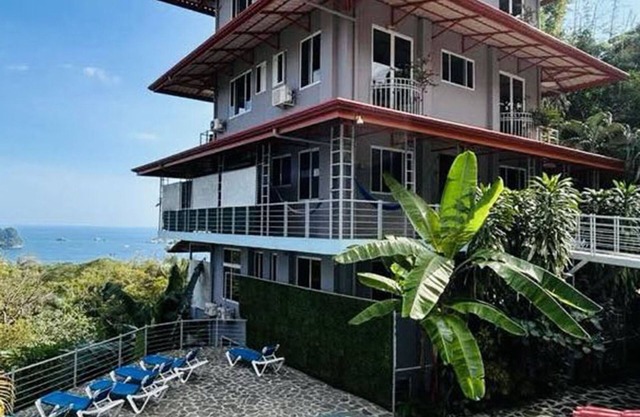 Hight-View on National-Park and Manuel-Antonio Bay