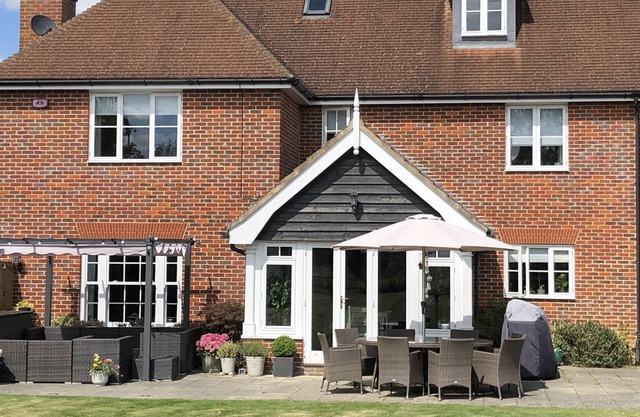 Highview House - 5 Bed Home in Constable County, Suffolk