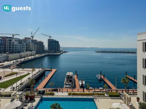 HiGuests - Elegant 1BR Retreat with Sea View in La Rive