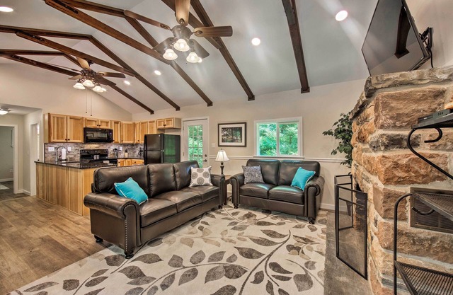 Hike, Hunt & Unwind: Cozy Cabin Near Hersheypark