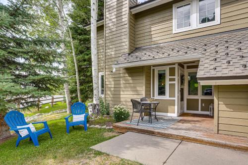Hike, Ski and Golf Fully Renovated Edwards Townhome