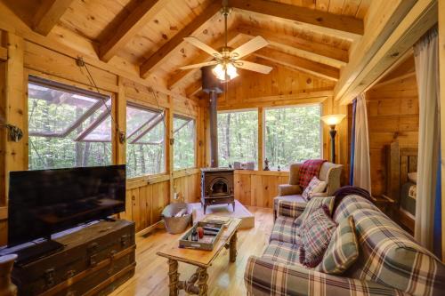 Hike, Soak and Unwind in Nature Blue Ridge Cabin