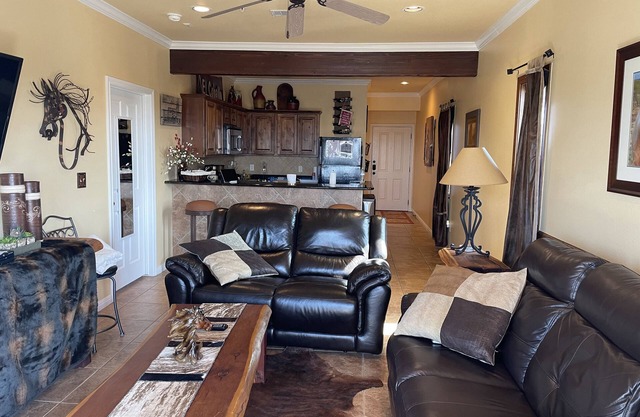Hill Country condo in historic Gruene on the Guadalupe River & Gruene Hall