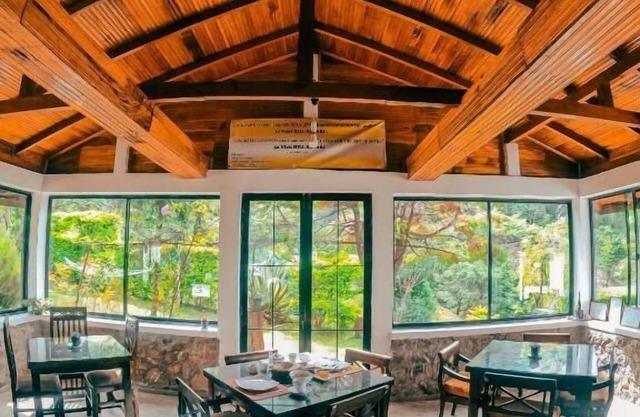 Hill Safari Eco Lodge