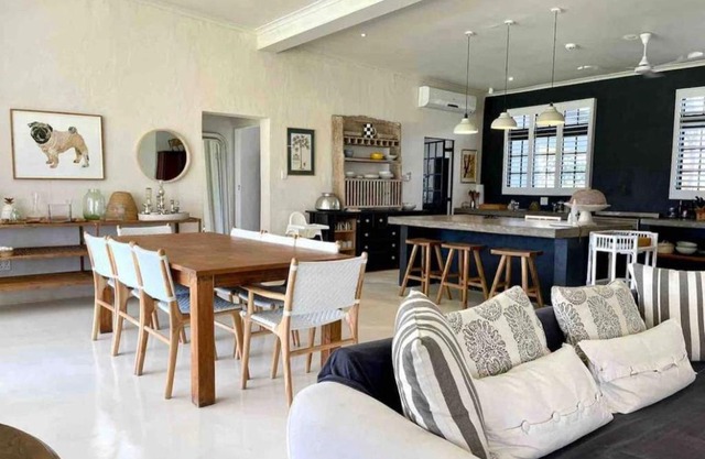 Hillhouse 4 Bedroom modern farm house