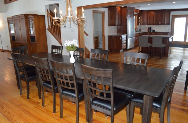 Hillside Lodge-North Wing: Sleeps 16, 5 br, 4.5 ba, 4,500 sq ft