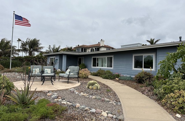 Hilltop House: Pool & Ocean-views, 5-bedrooms