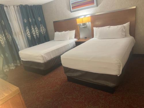 Hiltop Hotel