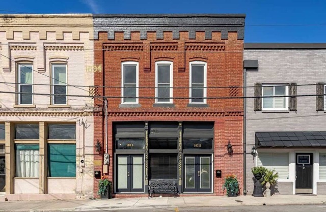 Historic 1894 Space in Downtown Smithville
