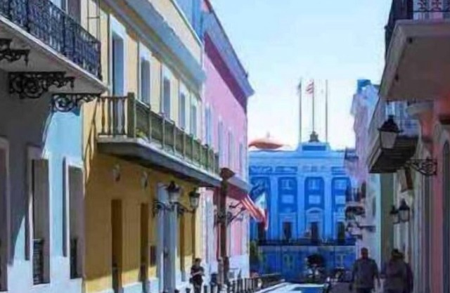 Historic and Stylish Apt at Calle Fortaleza!